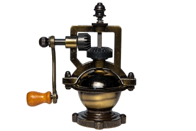 Brass Finish Antique Style Peppermill